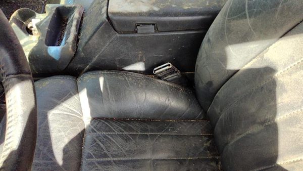 91-94 Chevy S10 Blazer Driver Left Front Seat Belt Buckle Receiver Oem Black — photo 1