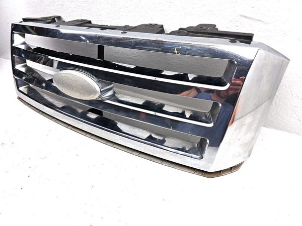 2007-2014 Ford Expedition Front Grille Assembly Oem Chrome 7L1Z8200Ba — photo 8