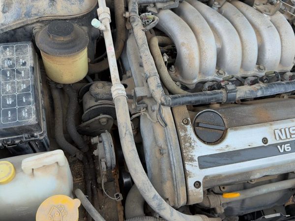 1995-2001 Nissan Maxima Timing Cover Oem 3.0L 1350131U00 — photo 2