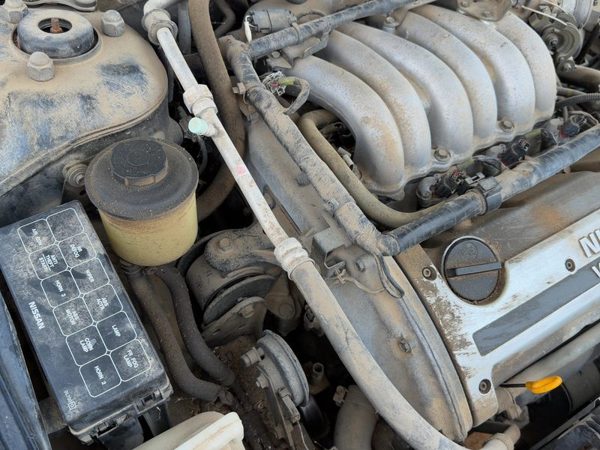 1995-2001 Nissan Maxima Timing Cover Oem 3.0L 1350131U00 — photo 3