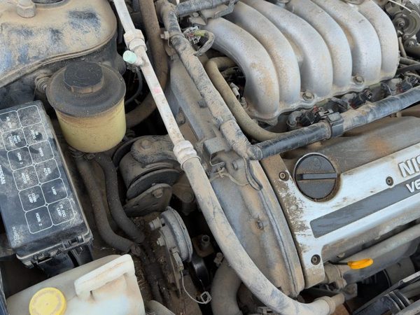 1995-2001 Nissan Maxima Timing Cover Oem 3.0L 1350131U00 — photo 4