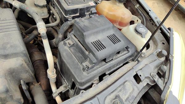 2007-2009 Chevy Equinox Complete Battery Box Mount Tray With Hold Down Oem 3.4L — photo 2