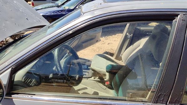 1994-1997 Honda Accord Driver Left Front Side Window Door Glass Oem 4321972 — photo 3
