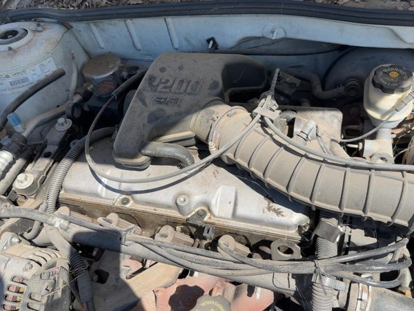 1998-2001 Chevy Cavalier Valve Cover Oem 2.2L Without Dohc 24577253 — photo 1