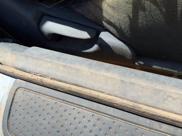 2007 Mitsubishi Eclipse Passenger Right Side Seat Trim Panel Oem Gray — photo 2