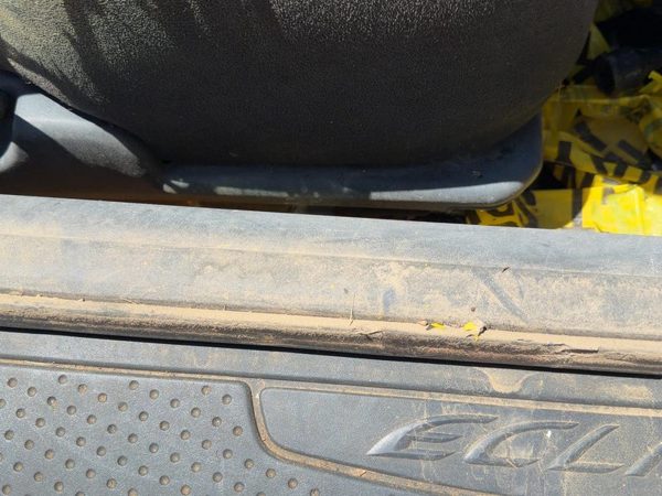 2007 Mitsubishi Eclipse Passenger Right Side Seat Trim Panel Oem Gray — photo 4