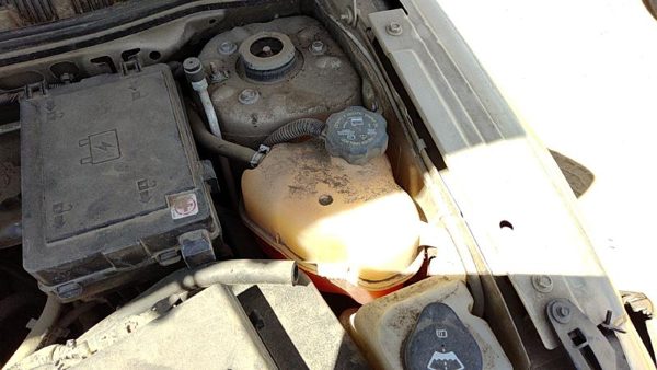 07-08 Grand Vitara Xl-7 Coolant Reservoir Radiator Overflow Tank Bottle Oem — photo 1