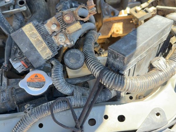 2014 Nissan Sentra Coolant Recovery Bottle 1.8L — photo 3