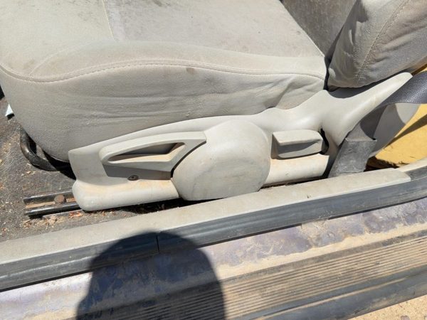 2005-2010 Chevy Cobalt Driver Left Side Seat Trim Panel Oem Gray 14B — photo 2