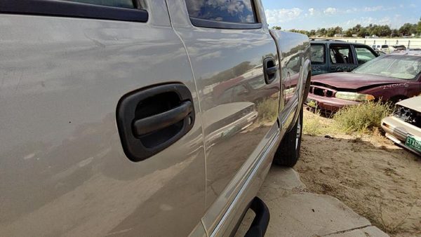 2002 GMC Sierra 2500 HD Rear Door LH 11U Pewter Metallic 11U Clean — photo 5