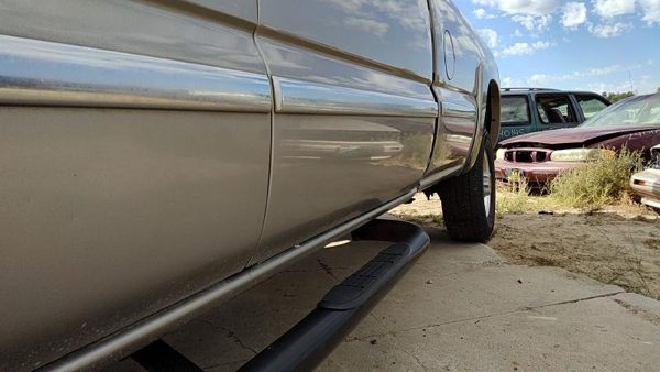 2002 GMC Sierra 2500 HD Rear Door LH 11U Pewter Metallic 11U Clean — photo 6