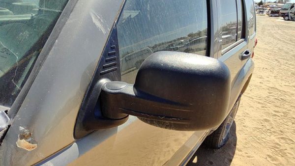 2002-2007 Jeep Liberty Driver Left Power Side Mirror Door Mounted Oem — photo 1