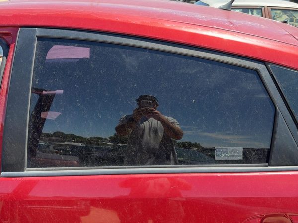 2004-2009 Driver Left Rear Side Window Door Glass Oem Back Hatchback 5-Door — photo 1