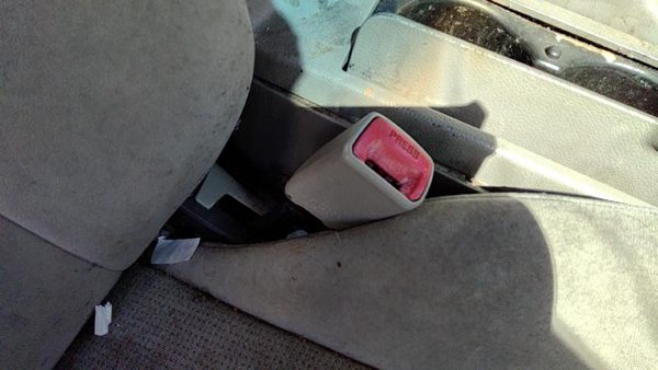 02-06 Nissan Altima Passenger Right Front Seat Belt Buckle Receiver Oem Frost K — photo 1