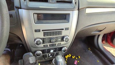 2010-2012 Ford Fusion Trim Bezel Around Radio Surround Dash Panel Oem Black Dw