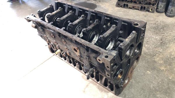 2001 Dodge Ram Engine Assembly/motor Bare Block — photo 2