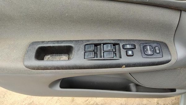 2005 Toyota Camry Door Switch Front — photo 1