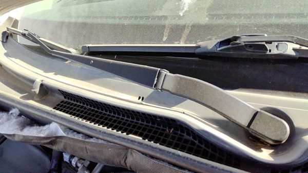 2010-2012 Subaru Legacy Outback Passenger Right Windshield Wiper Arm Blade Lever — photo 2