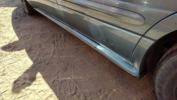 00-04 Lesabre Buick Driver Left Lower Rocker Panel Moulding Side Skirt Blue — photo 1