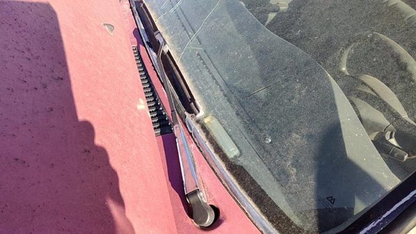 1990-1997 Nissan Hardbody Driver Left Windshield Wiper Arm Oem Blade Lever — photo 1