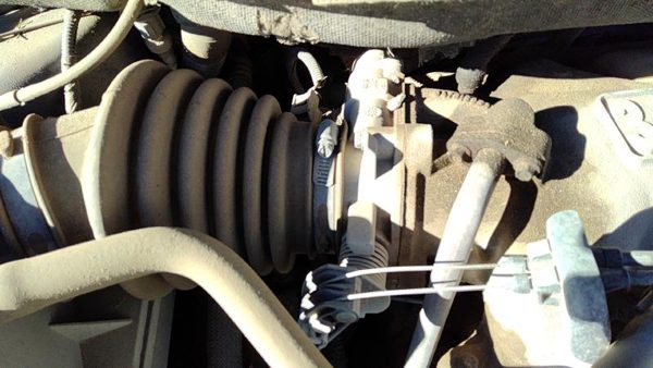 2001-2002 Dodge Caravan Throttle Body Valve Oem With Sensors 3.8L 04861256Ad — photo 1