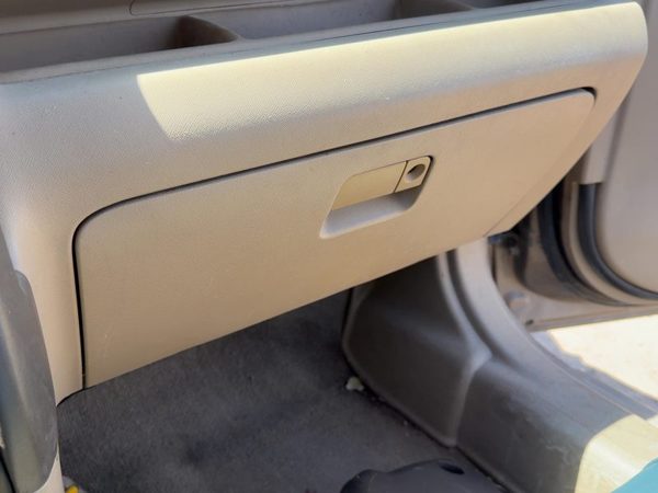 2005-2006 Honda Crv Glove Box Assembly Complete Door With Latch Oem Tan — photo 3