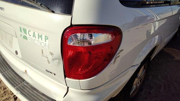 2004-2007 Dodge Caravan Passenger Right Tail Light Brake Lamp Oem Rear — photo 1