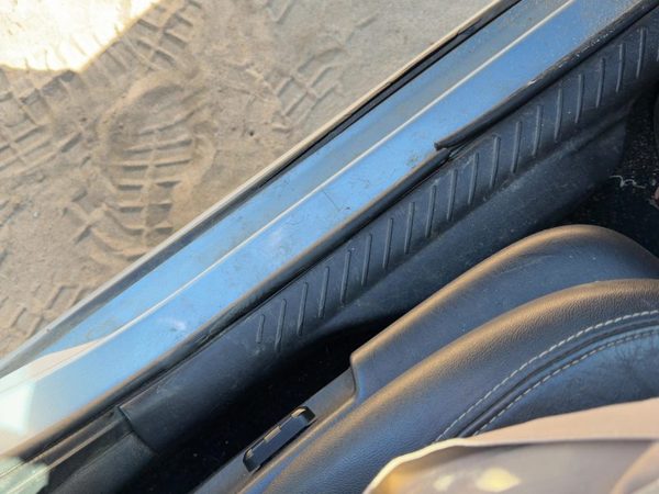 08-11 Mariner Driver Left Lower Sill Step Moulding Trim Panel Oem Graystone 89 — photo 3