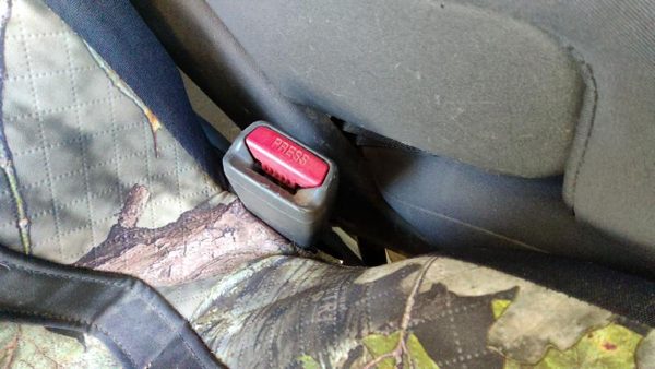 04-07 Nissan Titan Passenger Right Front Seat Belt Buckle Receiver W Graphite — photo 2