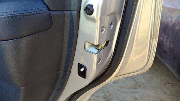 2009-2015 Honda Pilot Passenger Right Rear Door Latch With Rods/Cables Oem Back — photo 4