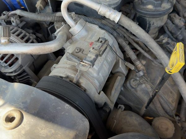 2004 Dodge Durango Ac Compressor Air Conditioner Pump Assembly Oem 5.7L — photo 4