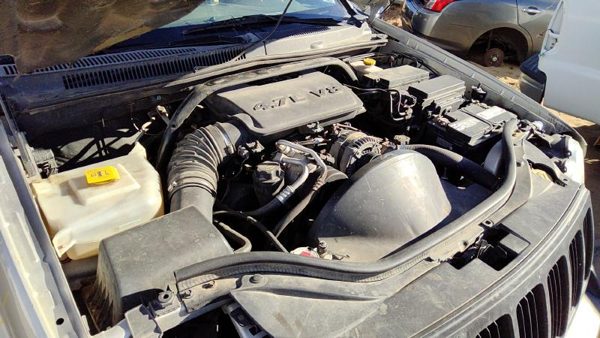 2008 Jeep Grand Cherokee Crossmember/cradle/undercarria 4.7L 4x4 — photo 2