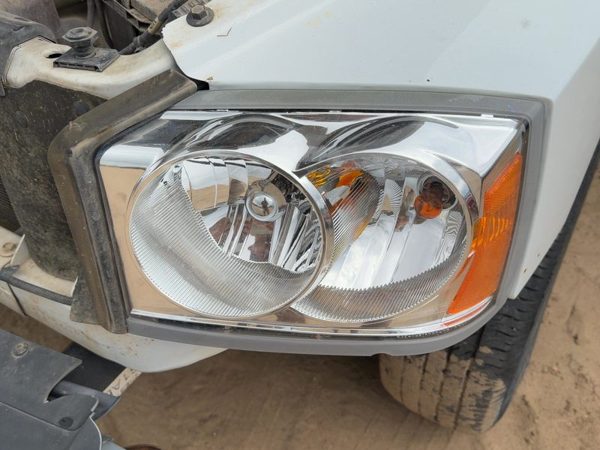 2005-2007 Dodge Dakota Driver Left Head Light Oem Front Lamp 55077607Ab — photo 4