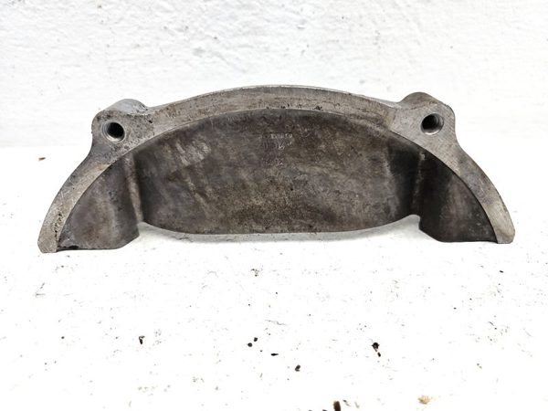 1991 Volvo 740 Transmission Dust Inspection Cover With Bolts — photo 5