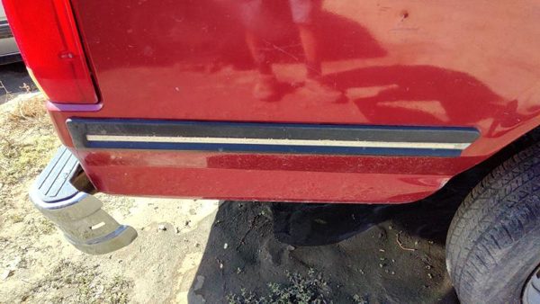 1987-1991 Ford F150 Passenger Right Rear Moulding On Quarter Panel Oem Rear Box — photo 1