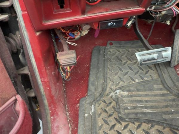 93 Chevy Silverado 1500 Parking Brake Pedal Assembly Oem Complete Emergency Unit — photo 1