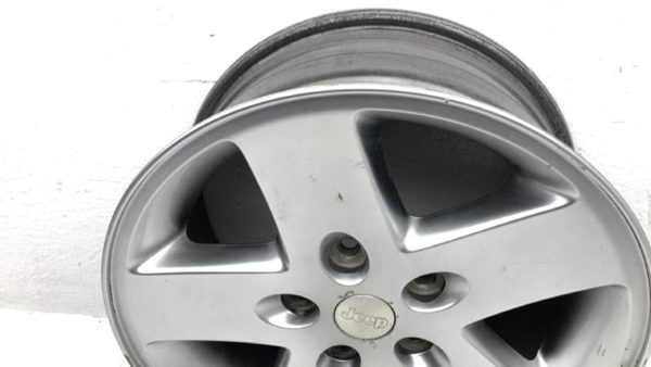 07-18 Jeep Wrangler 17 Aluminum Wheel Factory Rim 5 Spoke Silver Painted Color — photo 4