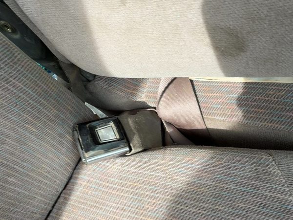 92-97 Ford F250 Passenger Right Front Seat Belt Buckle Receiver Oem Brown Rk — photo 5