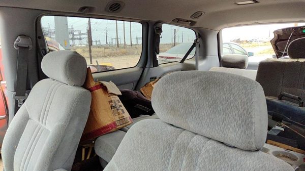 2001-2003 Toyota Sienna Pair Of Front Headrests Oem Left Right Set Seat — photo 2