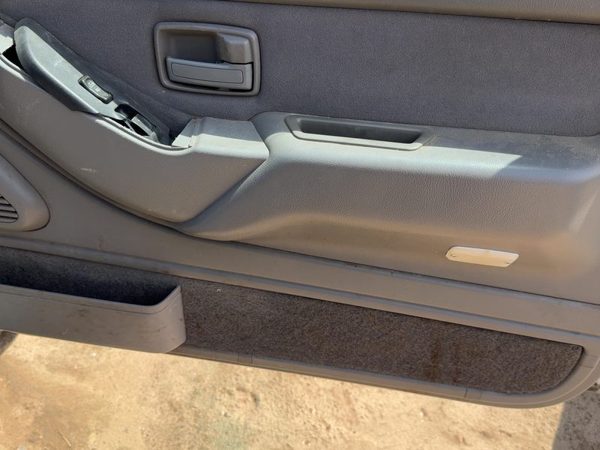 1995 Isuzu Rodeo Passenger Right Front Door Trim Panel With Switches Gray 160 — photo 9