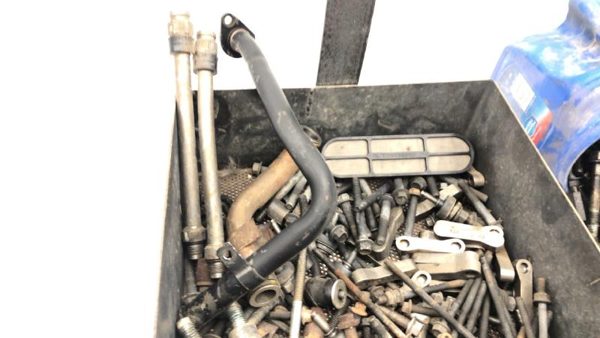03 Ford F250 6.0L Powerstroke Fuel Injector Lines Glow Plugs Misc Engine Bolts — photo 8