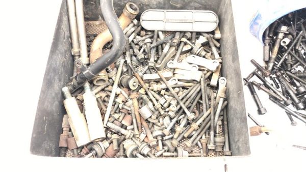 03 Ford F250 6.0L Powerstroke Fuel Injector Lines Glow Plugs Misc Engine Bolts — photo 7