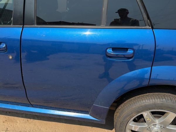 2005 Saturn Vue Rear Door LH Pacific Blue 91U — photo 3