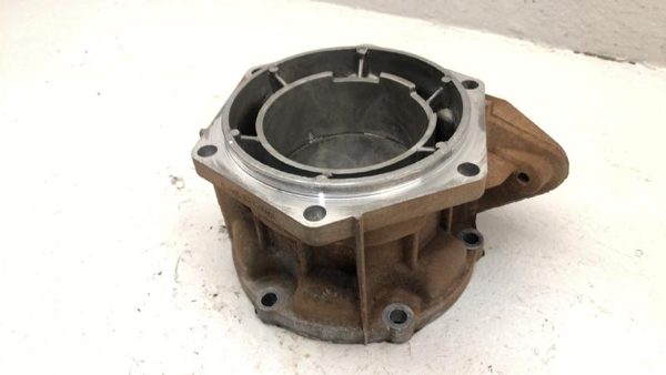 03 Cadillac Escalade Transfer Case Adapter Oem Tranission Spacer 15724744-Ydc-5 — photo 5