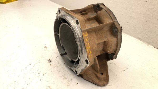03 Cadillac Escalade Transfer Case Adapter Oem Tranission Spacer 15724744-Ydc-5 — photo 12