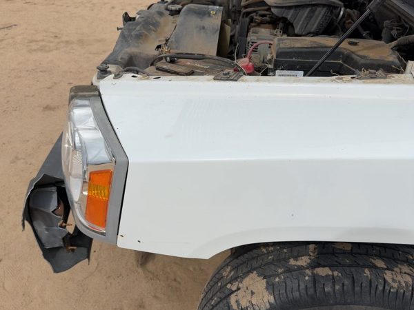2005-2007 Dodge Dakota Driver Left Front Fender Oem White Pw7 55359249Ad — photo 2