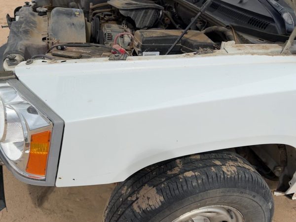 2005-2007 Dodge Dakota Driver Left Front Fender Oem White Pw7 55359249Ad — photo 3