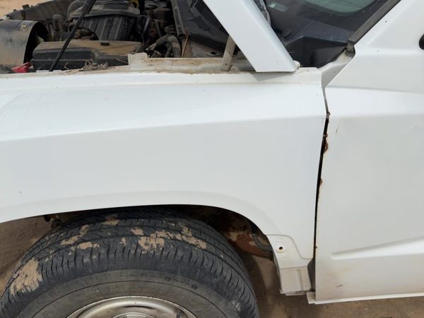 2005-2007 Dodge Dakota Driver Left Front Fender Oem White Pw7 55359249Ad — photo 5