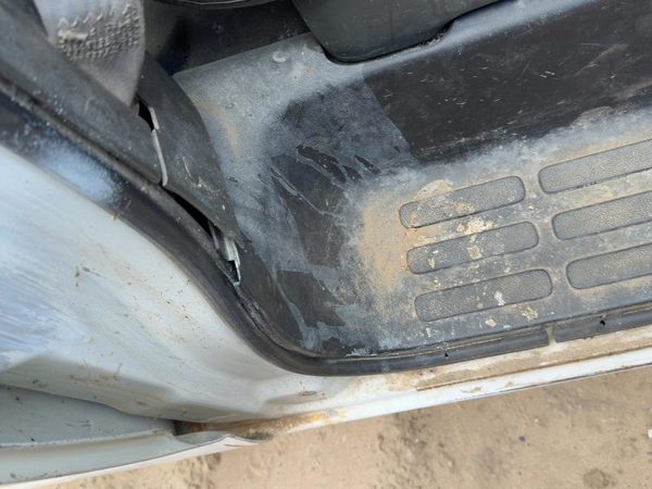 2002 Chevy Express Van 2500 Passenger Right Lower Kick Trim Panel Oem Black — photo 2