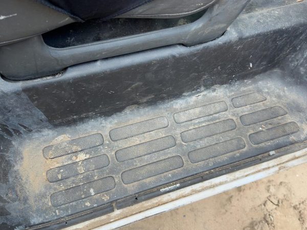 2002 Chevy Express Van 2500 Passenger Right Lower Kick Trim Panel Oem Black — photo 5